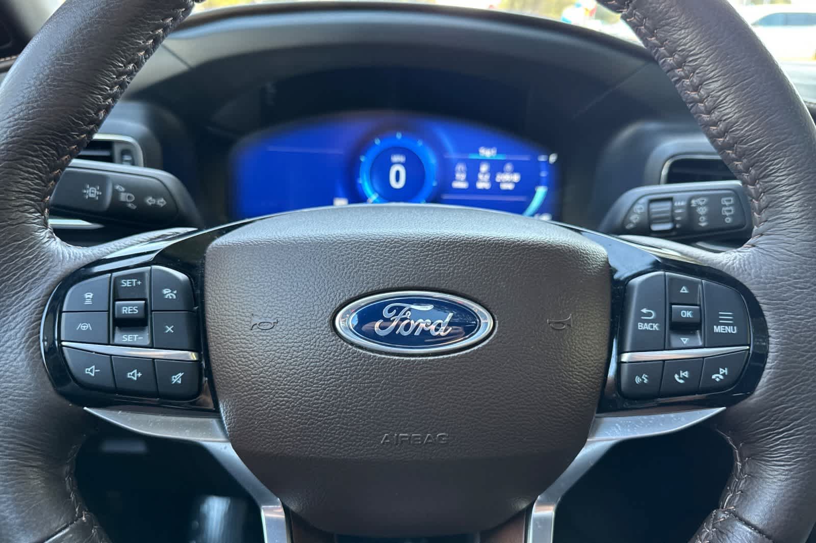 Certified 2024 Ford Explorer King Ranch w/ Technology Package AWD/4WD image 25
