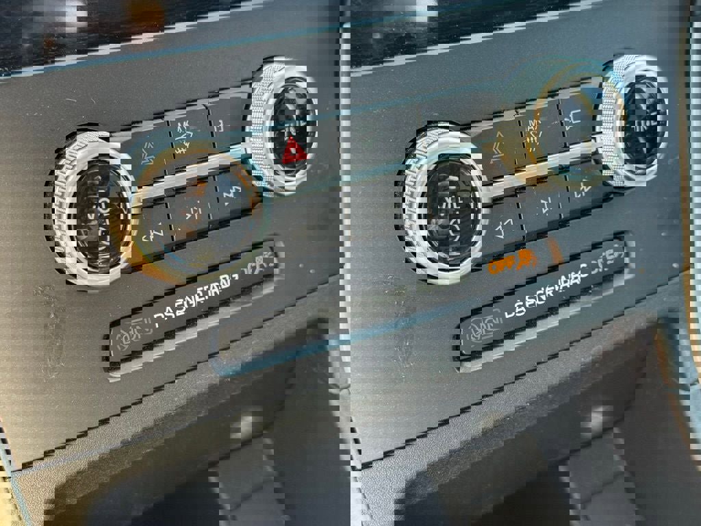 Certified 2022 Ford Edge SEL image 29