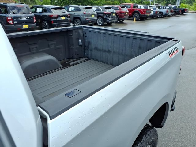 Used 2020 Chevrolet Silverado 1500 LT Trail Boss w/ Convenience Package AWD/4WD image 19