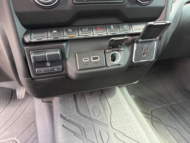 Used 2023 Chevrolet Silverado 1500 Custom w/ LPO, Dark Essentials Package RWD image 22