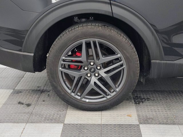 Certified 2025 Ford Explorer ST AWD/4WD image 13