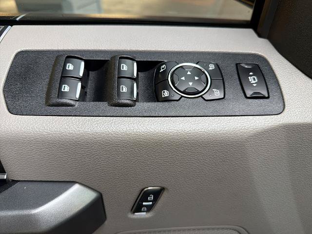 Certified 2017 Ford F250 XLT w/ XLT Premium Package AWD/4WD image 19