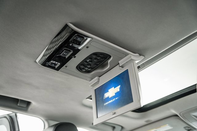 Used 2017 Chevrolet Suburban LT image 39