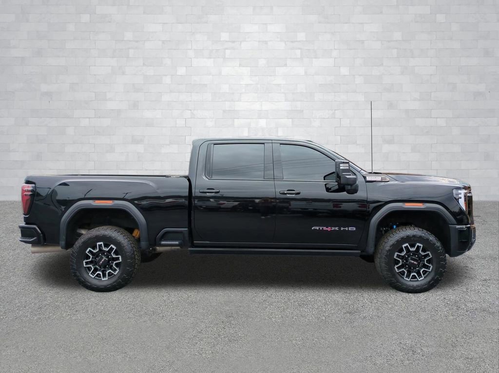 Used 2024 GMC Sierra 2500 AT4X image 6