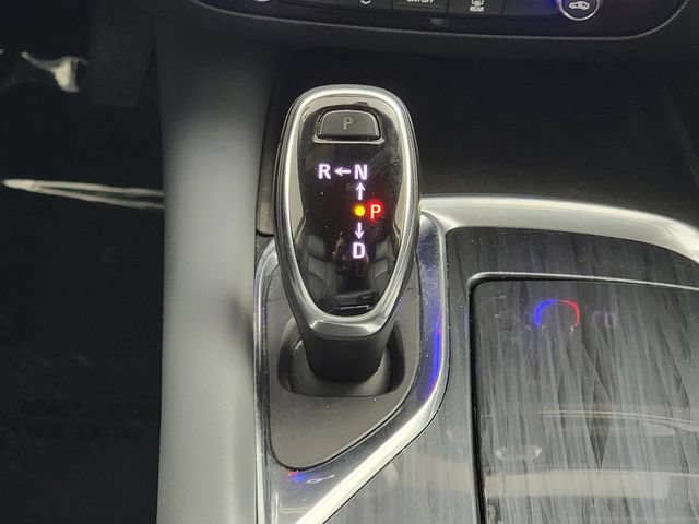 Used 2019 Buick Enclave Essence FWD image 24