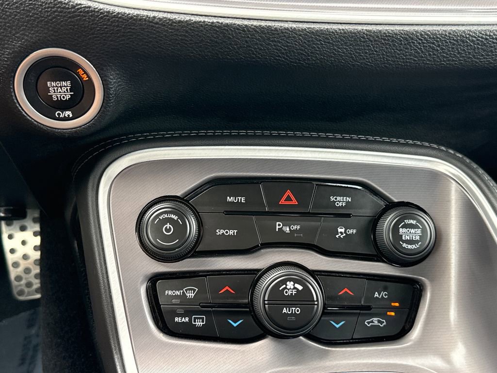 Used 2020 Dodge Challenger R/T image 21