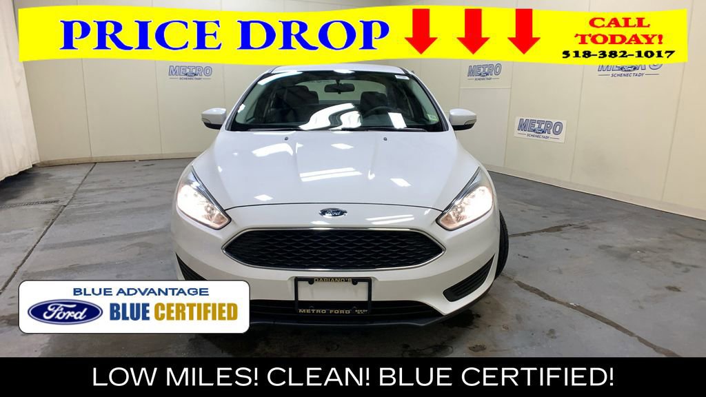 Certified 2017 Ford Focus SE FWD image 10