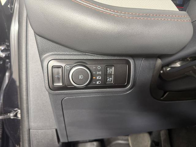 Certified 2025 Ford Explorer Active w/ Active Comfort Package AWD/4WD image 24