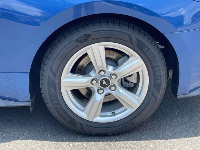 Certified 2018 Ford Mustang Coupe RWD image 22