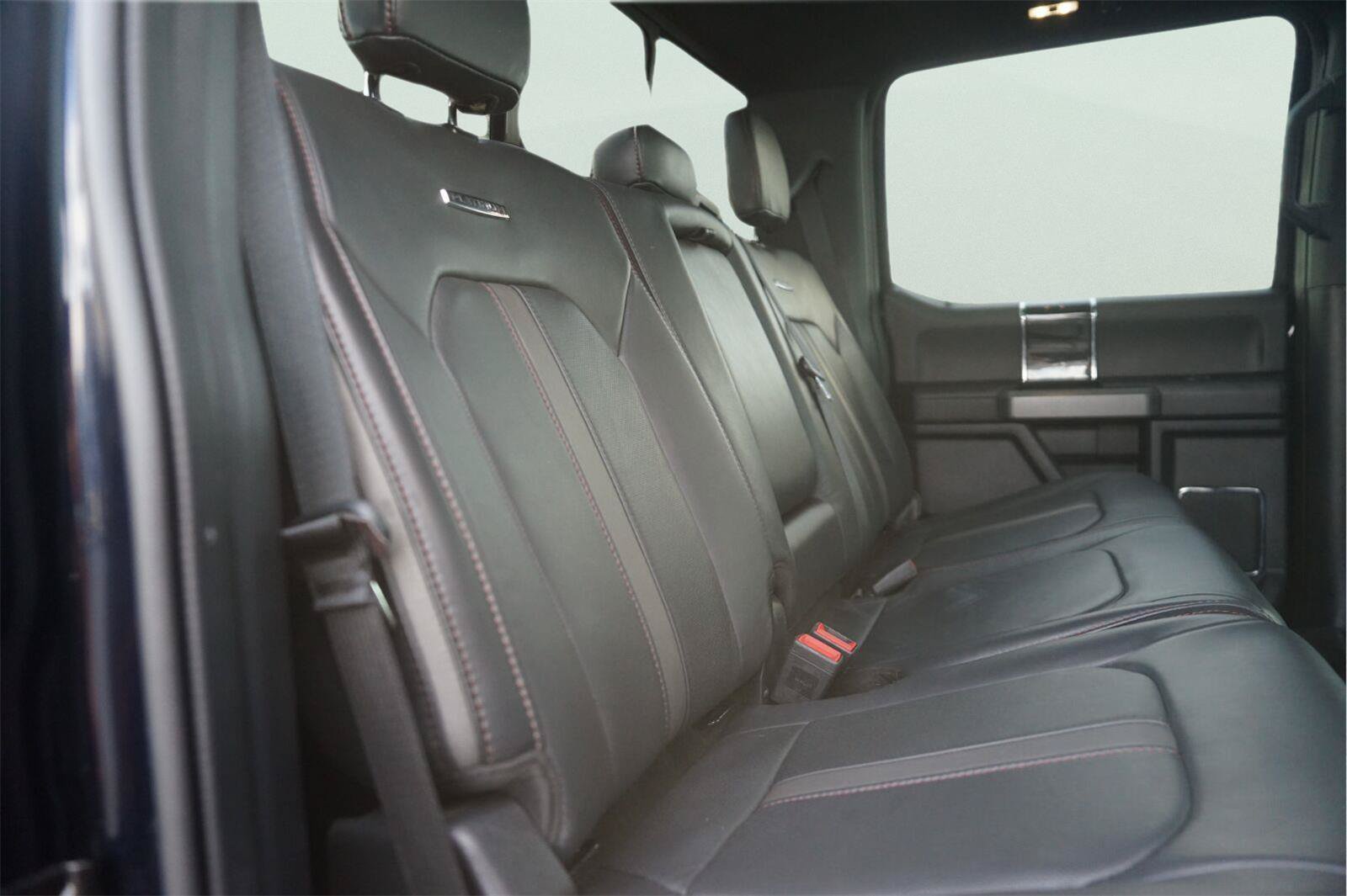 Certified 2022 Ford F250 Platinum w/ FX4 Off-Road Package AWD/4WD image 17