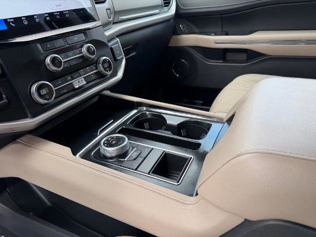 Certified 2023 Ford Expedition XLT image 15