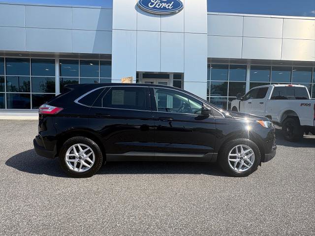 Certified 2024 Ford Edge SEL w/ Convenience Package AWD/4WD image 2