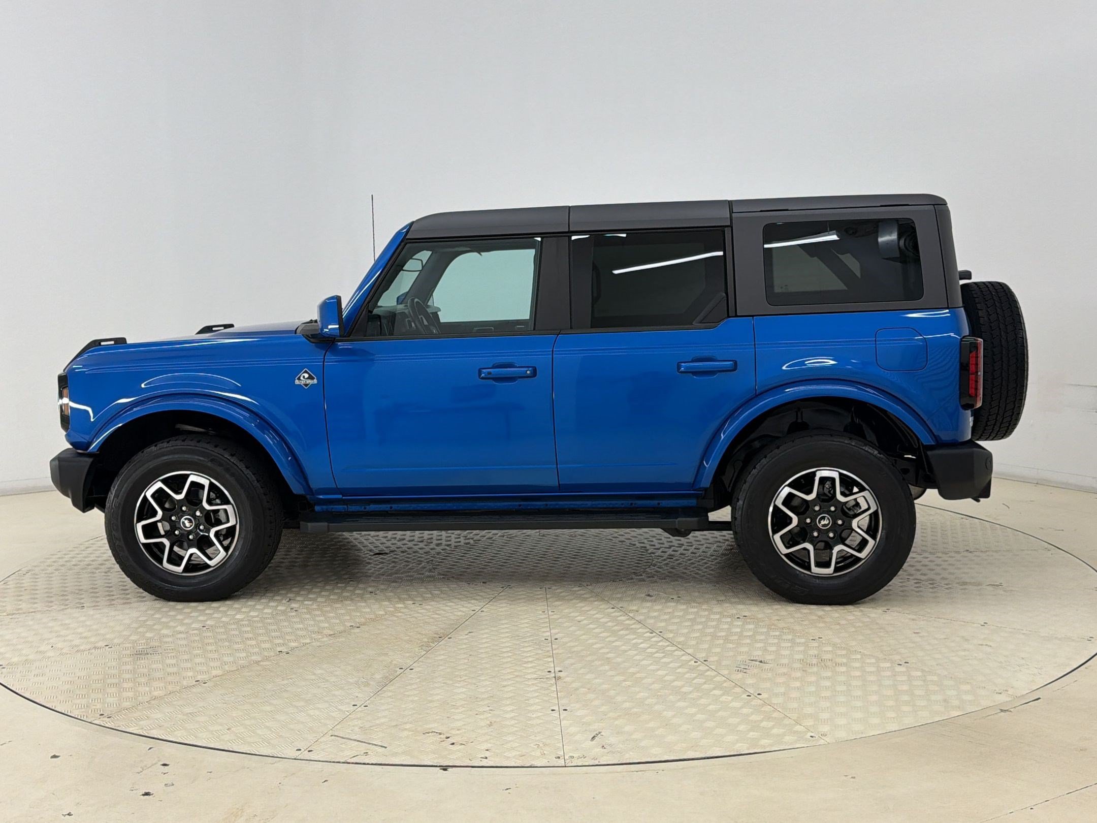 Certified 2023 Ford Bronco Outer Banks AWD/4WD video 2