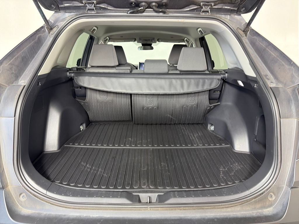 Used 2024 Toyota RAV4 XLE AWD/4WD image 24