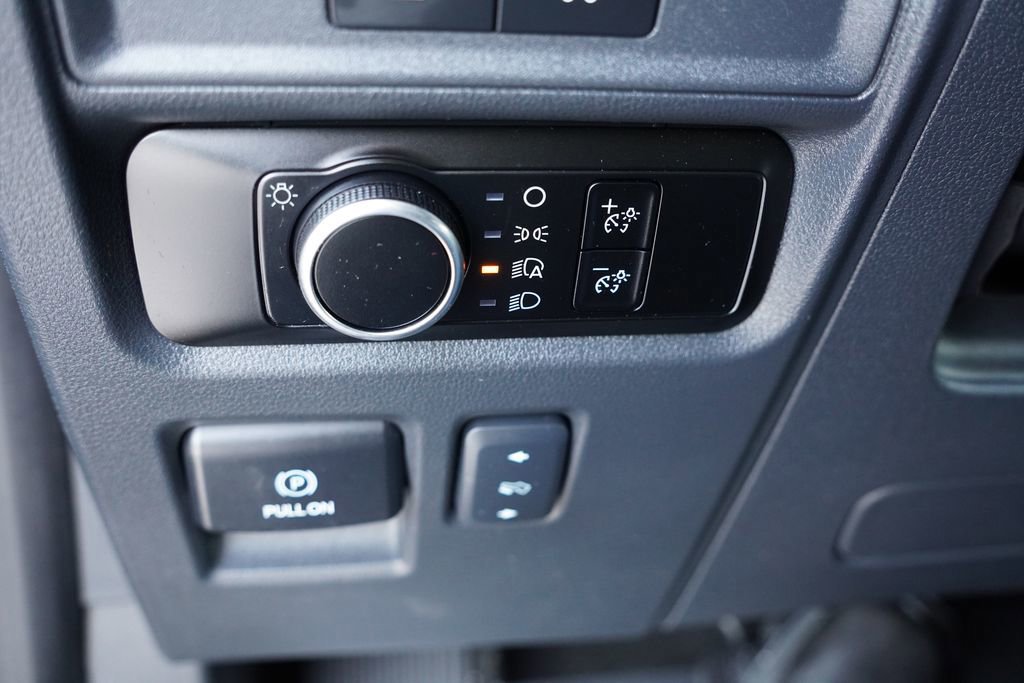 Certified 2024 Ford Expedition Max XLT image 28