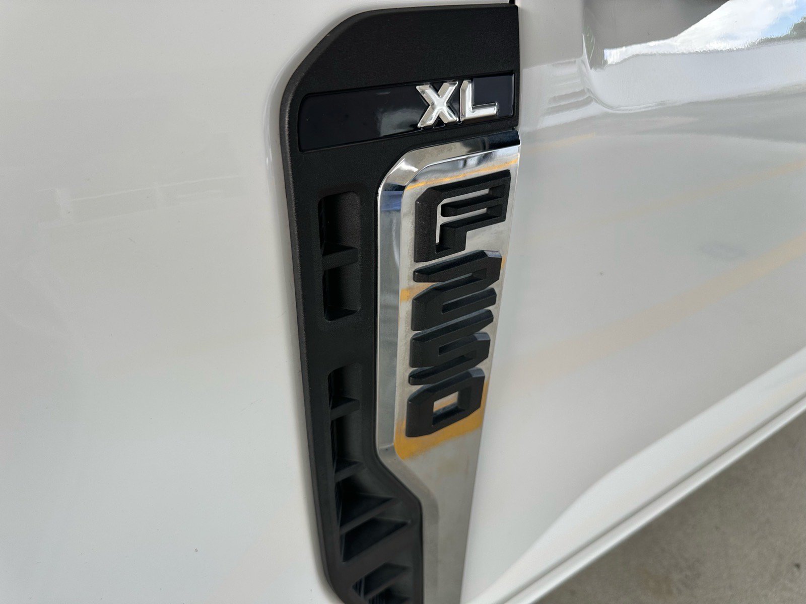 Certified 2024 Ford F250 XL w/ XL Chrome Package AWD/4WD image 5