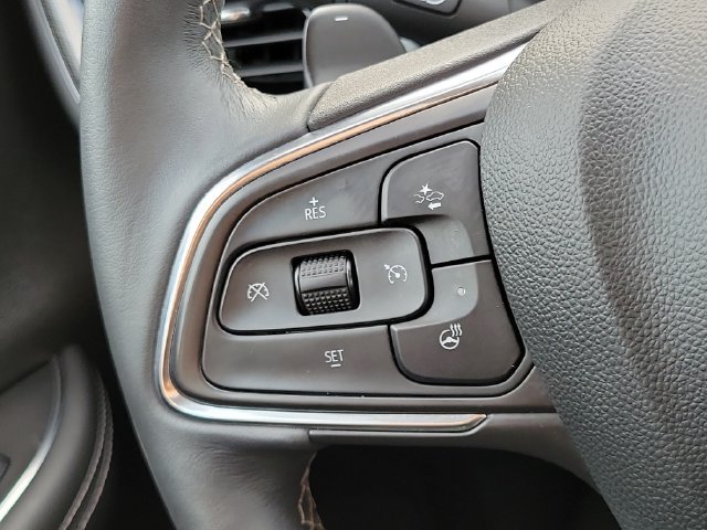 Used 2021 Buick Envision Essence AWD/4WD image 16
