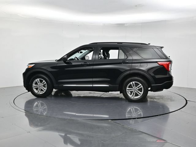 Certified 2023 Ford Explorer XLT w/ Equipment Group 202A AWD/4WD image 8
