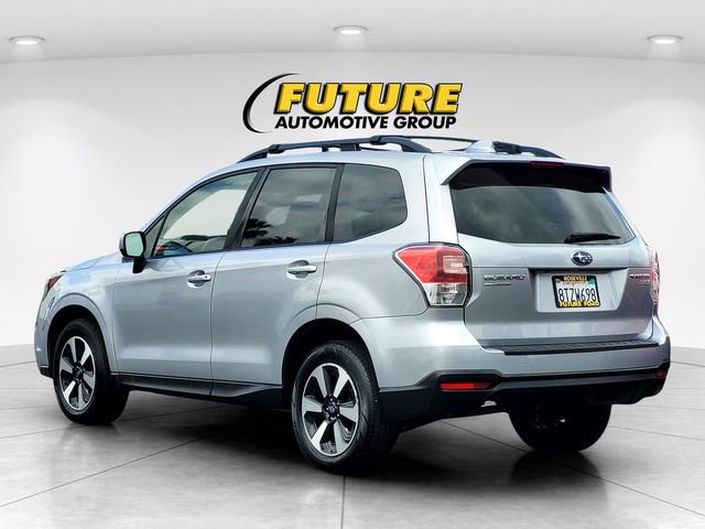 Used 2017 Subaru Forester 2.5i Premium w/ All-Weather Package AWD/4WD image 6