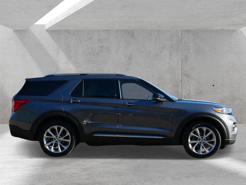 Certified 2023 Ford Explorer Platinum w/ Technology Package AWD/4WD image 2