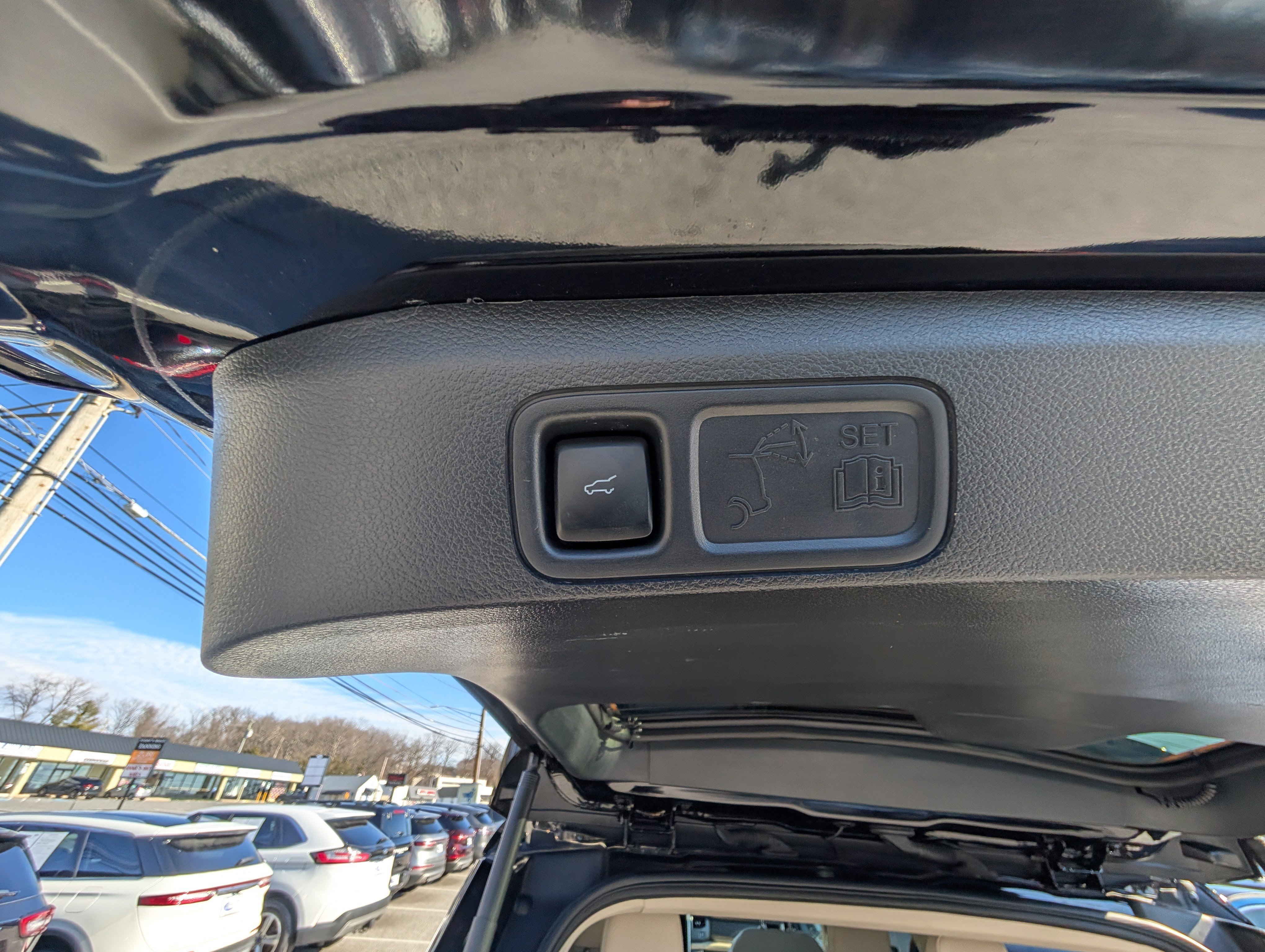 Certified 2024 Ford Expedition Max Platinum image 16