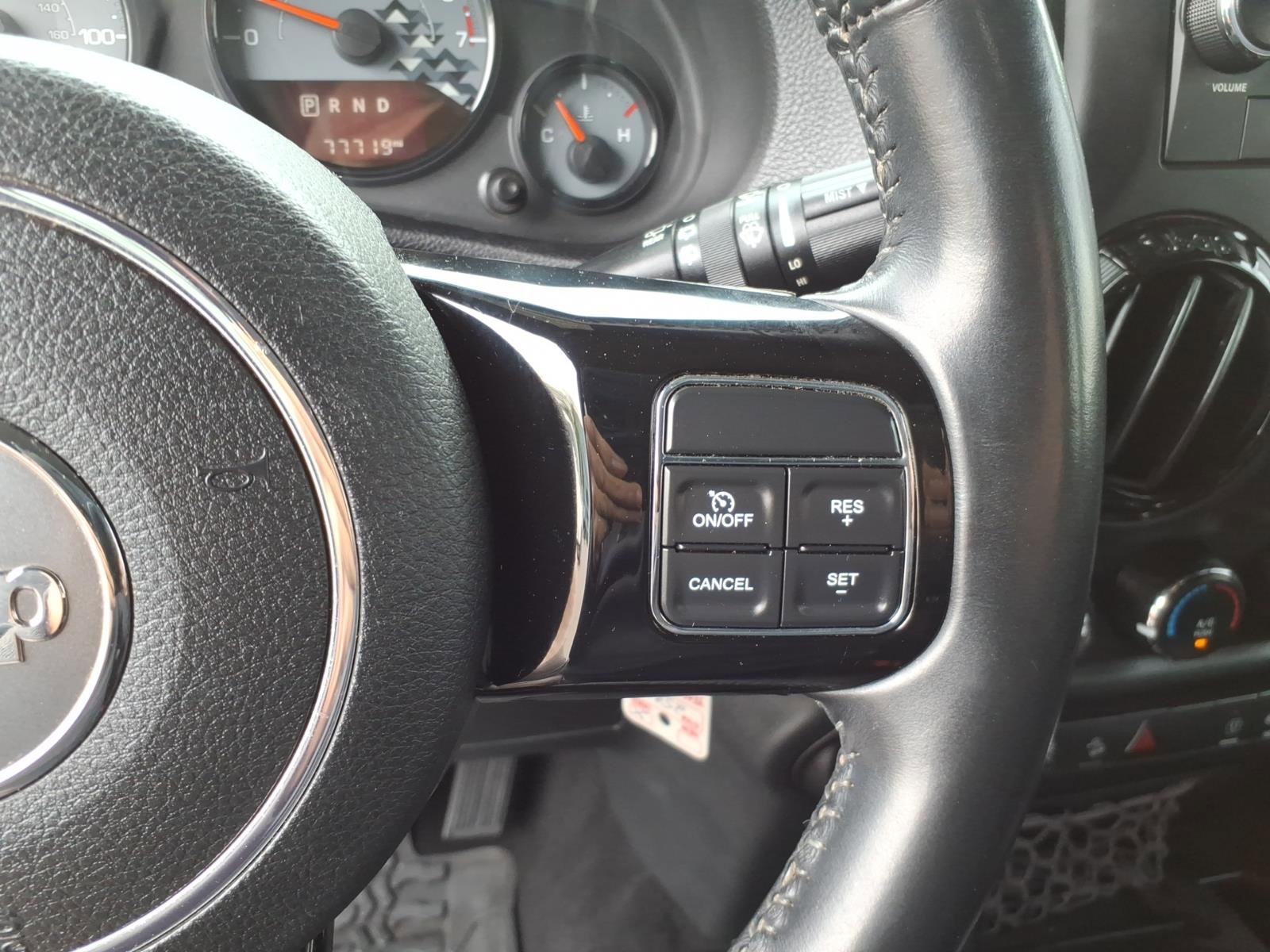Used 2017 Jeep Wrangler Unlimited Sahara AWD/4WD image 16
