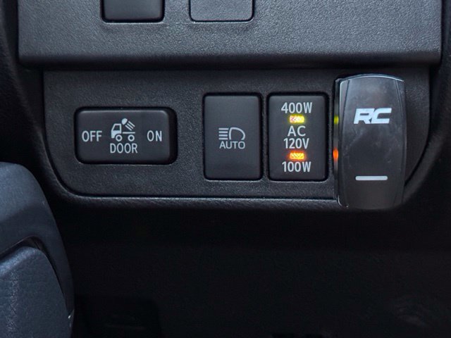 Used 2023 Toyota Tacoma TRD Off-Road AWD/4WD image 25
