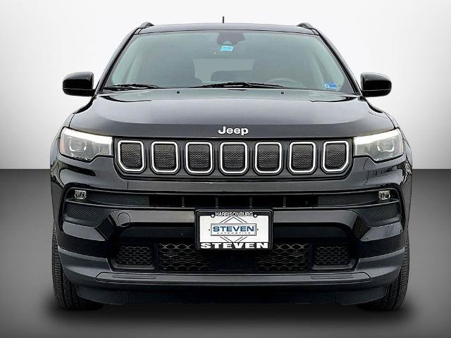Used 2022 Jeep Compass Latitude w/ Sun and Sound Group AWD/4WD image 2