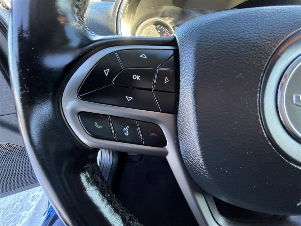 Used 2021 Jeep Cherokee Latitude Lux w/ Comfort/Convenience Group image 15