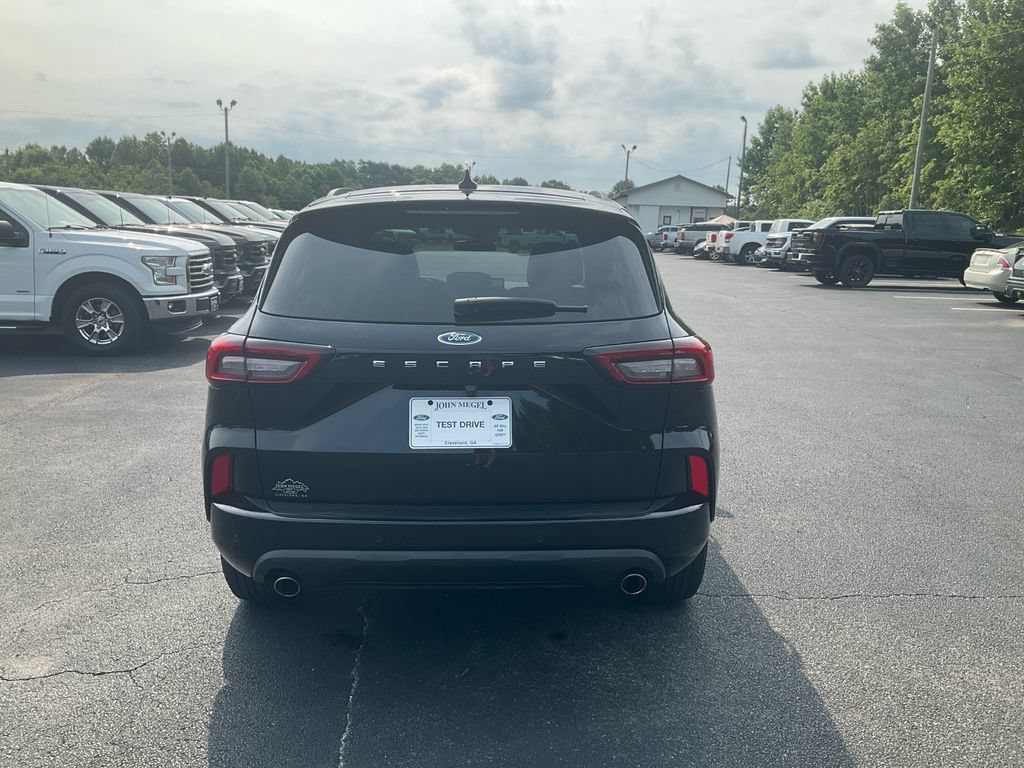 Certified 2023 Ford Escape ST-Line w/ Tech Pack #1 FWD image 6