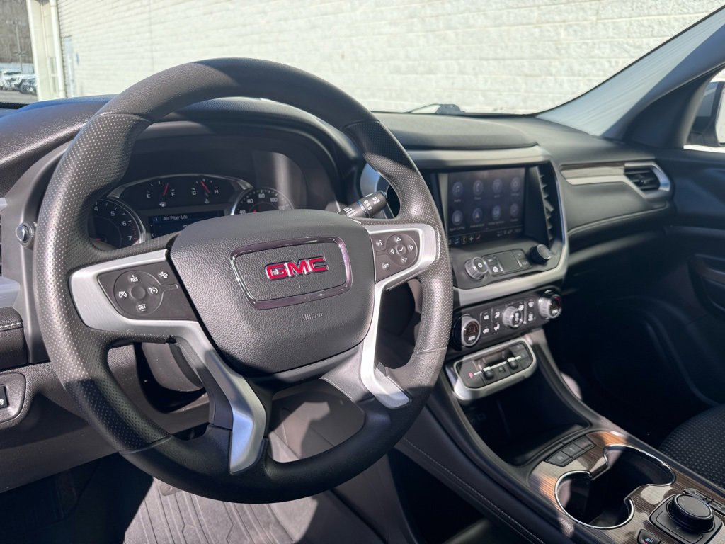 Used 2023 GMC Acadia SLE w/ Driver Convenience Package image 33