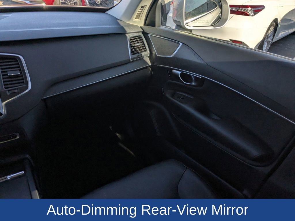 Used 2020 Volvo XC90 T5 Momentum image 19