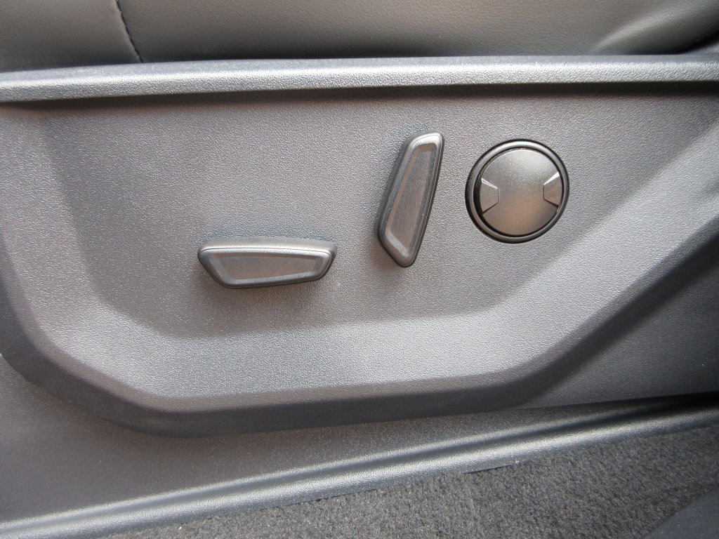 Certified 2025 Ford Expedition Active RWD image 11