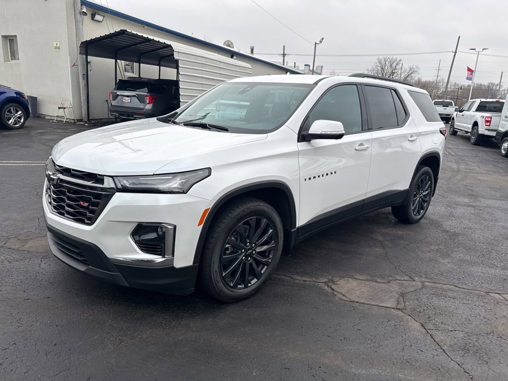 Used 2023 Chevrolet Traverse RS w/ LPO, Floor Liner Package image 7