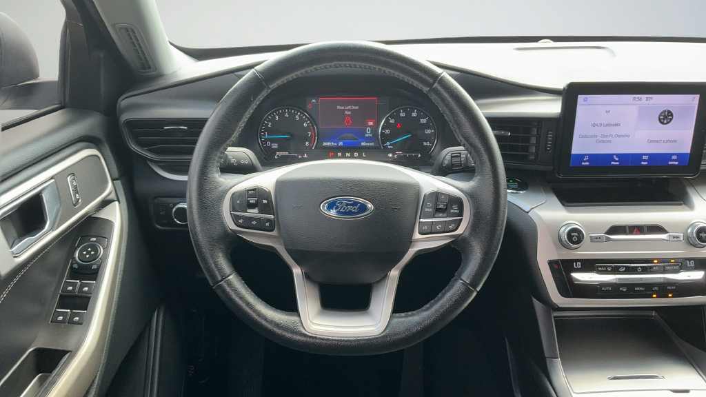 Certified 2021 Ford Explorer XLT RWD image 9