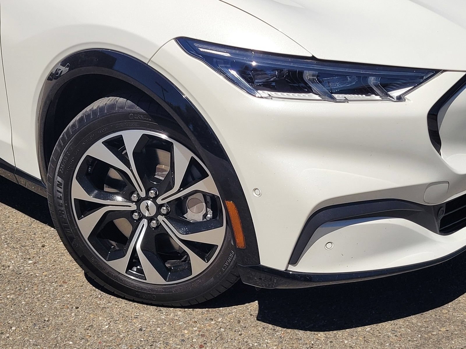 Certified 2023 Ford Mustang Mach-E Premium AWD/4WD image 9
