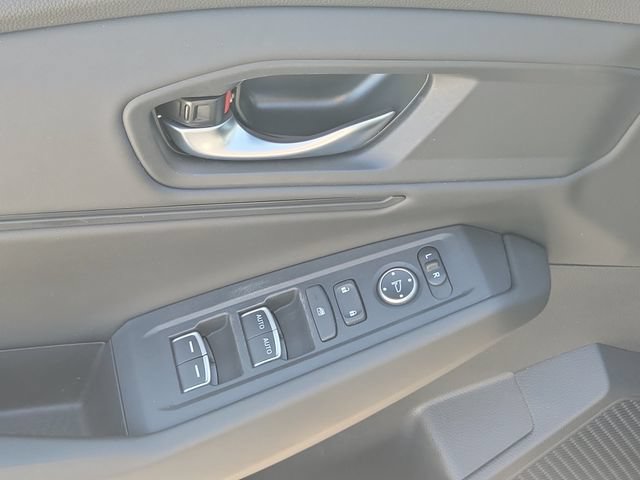 Used 2025 Honda Accord SE image 16