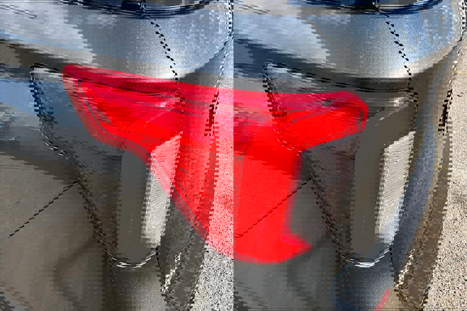 Certified 2020 Ford Explorer XLT w/ Equipment Group 202A RWD image 28