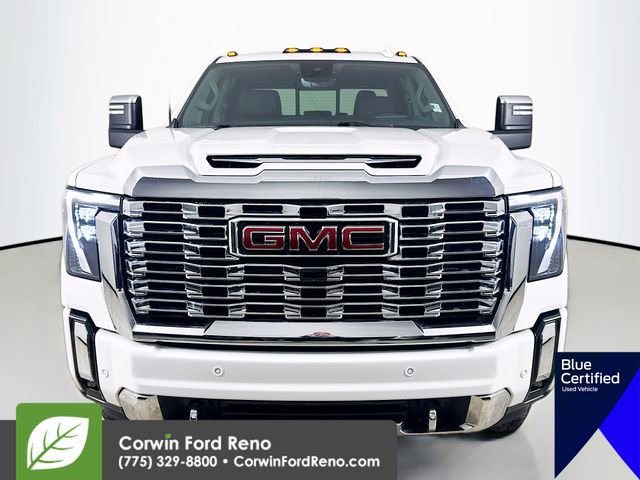 Used 2025 GMC Sierra 3500 Denali w/ Denali Reserve Package AWD/4WD image 2
