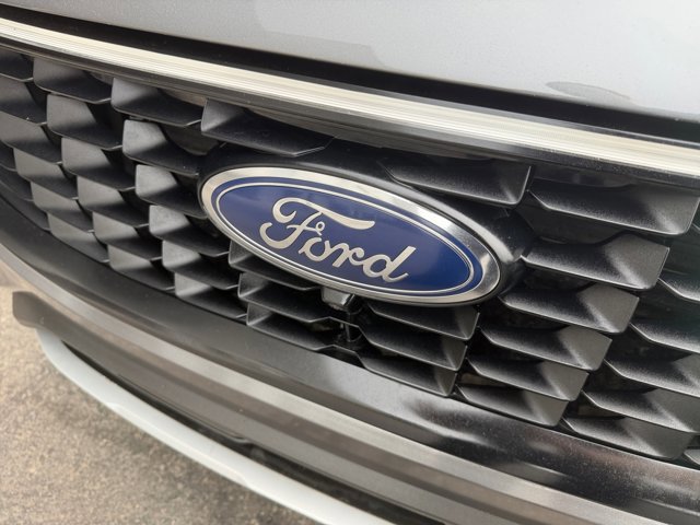 Certified 2023 Ford Escape Platinum w/ Premium Technology Package image 24