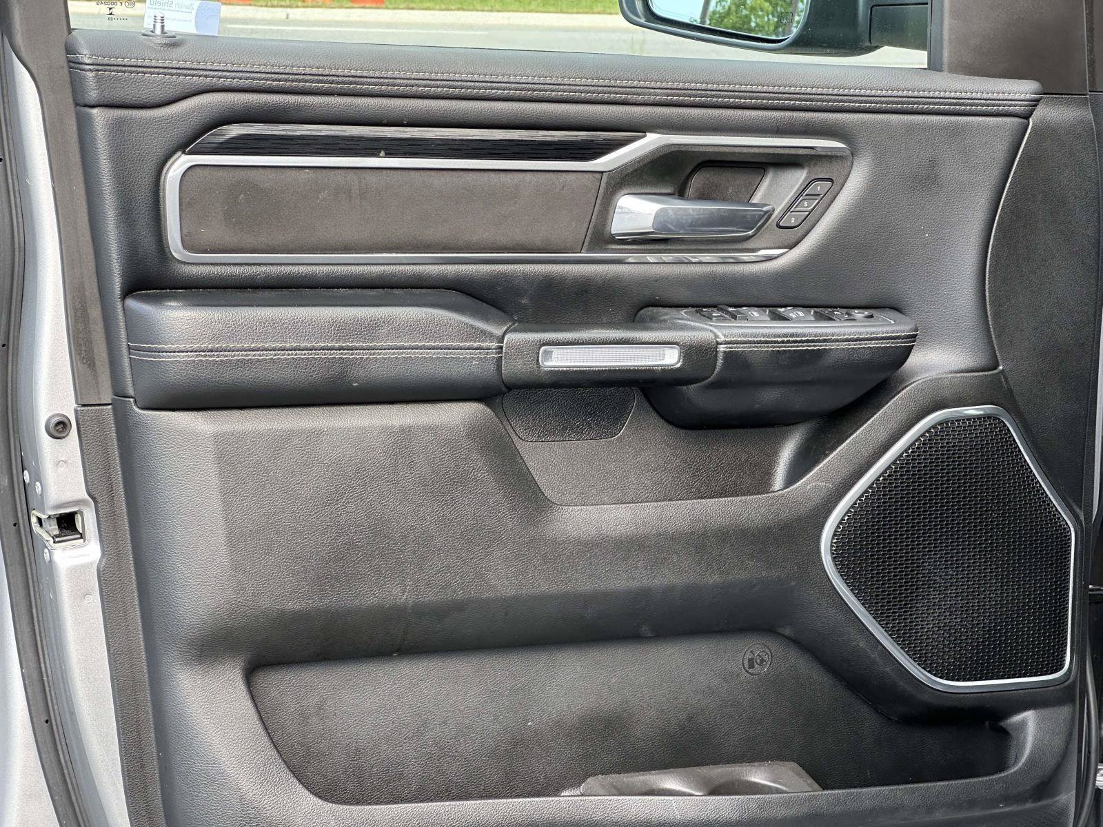 Used 2023 RAM 1500 Laramie AWD/4WD image 13