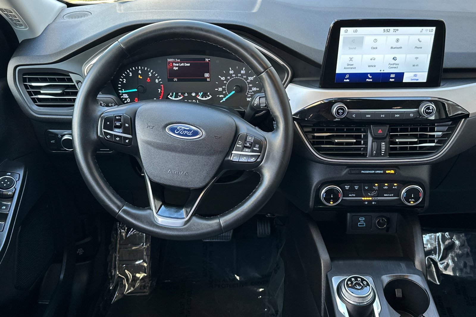 Certified 2022 Ford Escape SE w/ SE Sport Appearance Package image 13