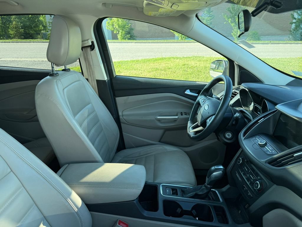 Certified 2018 Ford Escape SEL AWD/4WD image 9