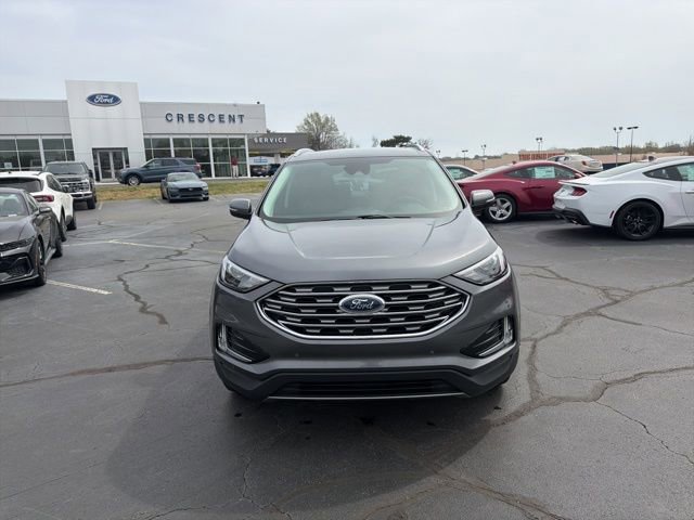 Certified 2024 Ford Edge Titanium image 2