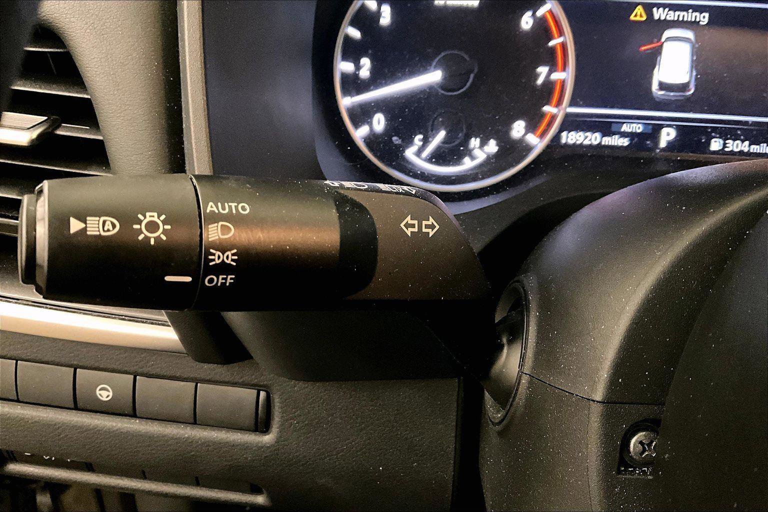 Used 2021 Nissan Rogue SV image 30