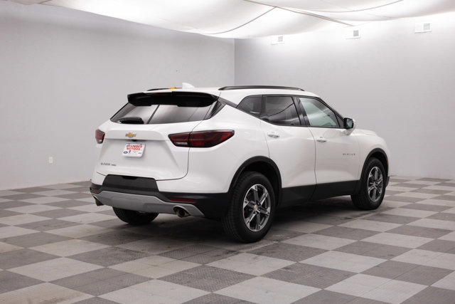 Used 2023 Chevrolet Blazer LT AWD/4WD image 12