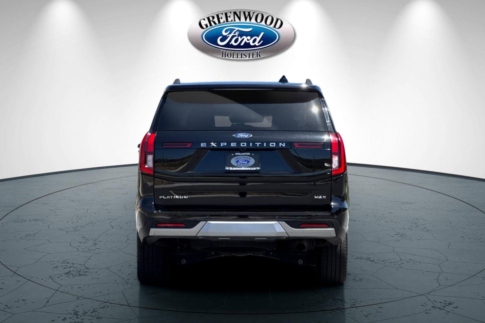 Certified 2025 Ford Expedition Max Platinum w/ Driver's Package AWD/4WD image 5