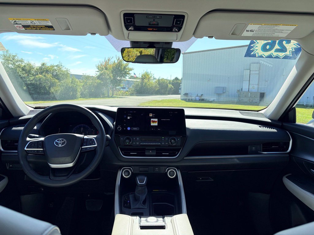Used 2026 Toyota Grand Highlander FWD image 6