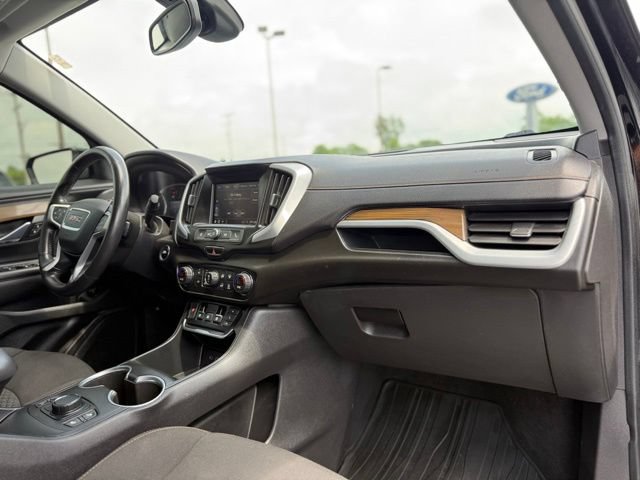 Used 2020 GMC Terrain SLE w/ Driver Convenience Package FWD image 17