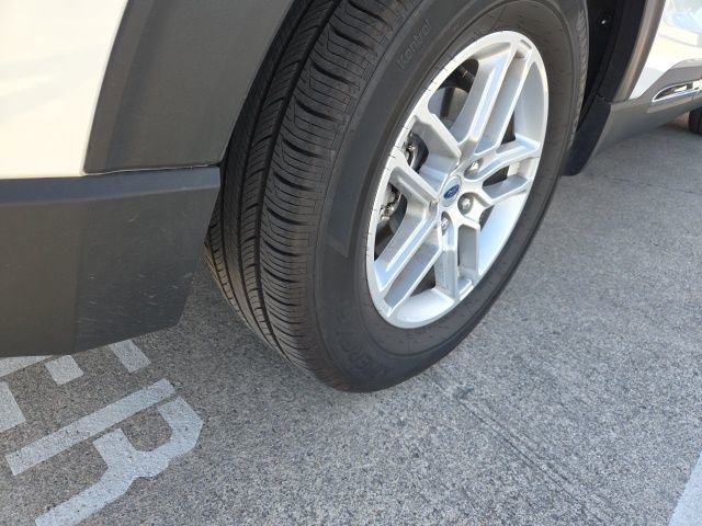 Certified 2025 Ford Explorer Active image 9